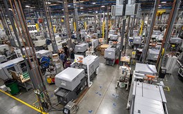 Quick-turn injection molding